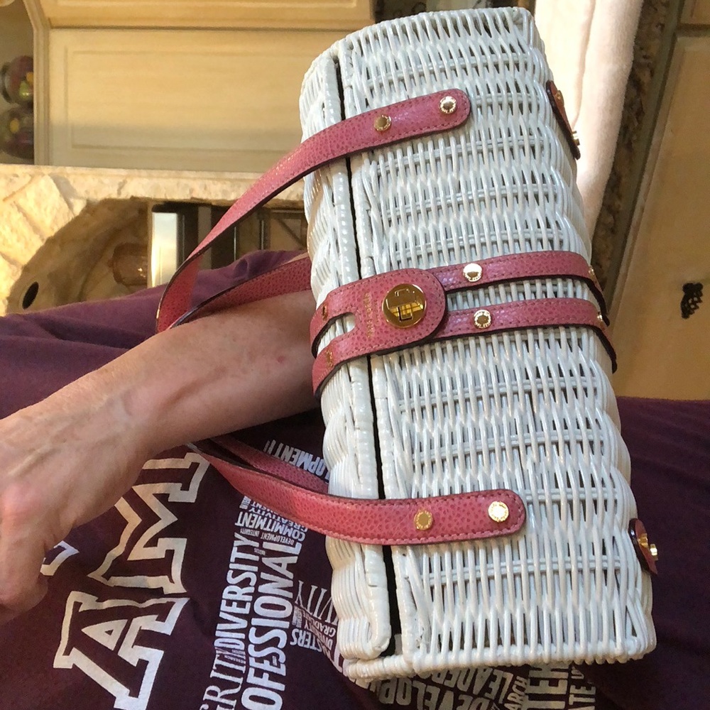 Handbag - Picture 8 of 8